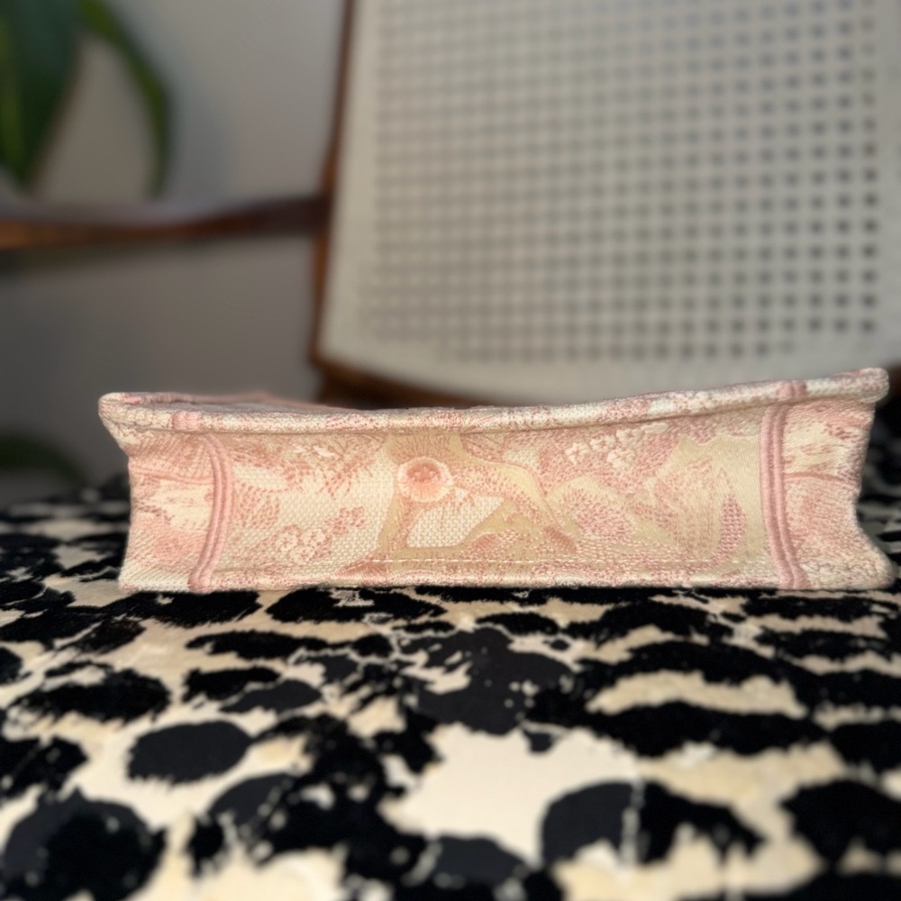 Pink Mini book Tote Bag - Picture 5 of 6